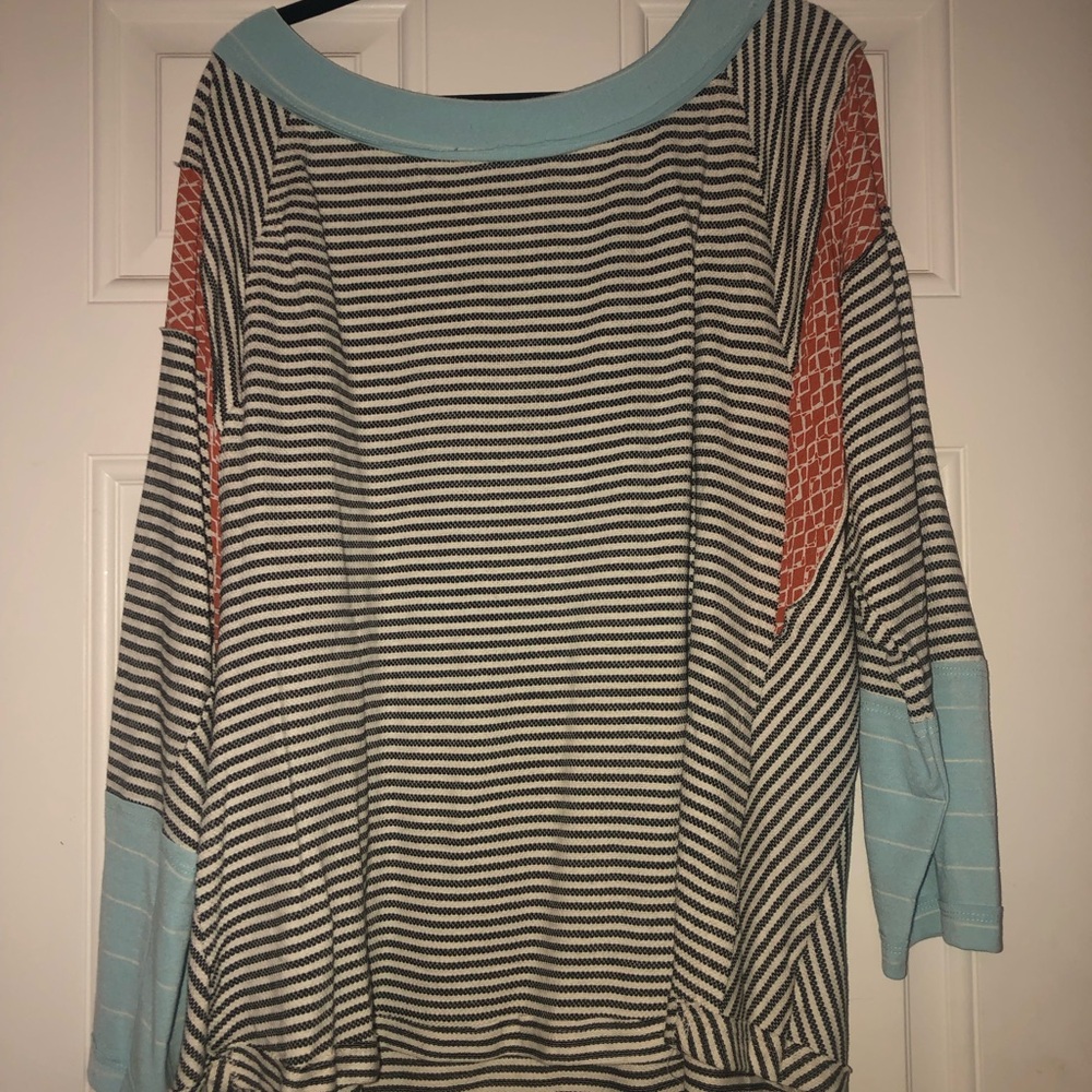 NWOT long sleeved patchwork lightweight CES FEMME boutique crew top 3x plus - Picture 4 of 5